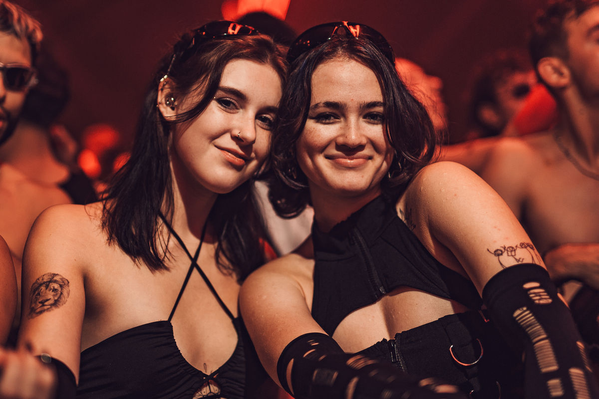 Loading... just a sec